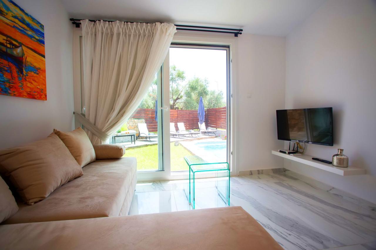 Salonikiou Beach Apartments & Villas 圣尼古拉奥斯 外观 照片